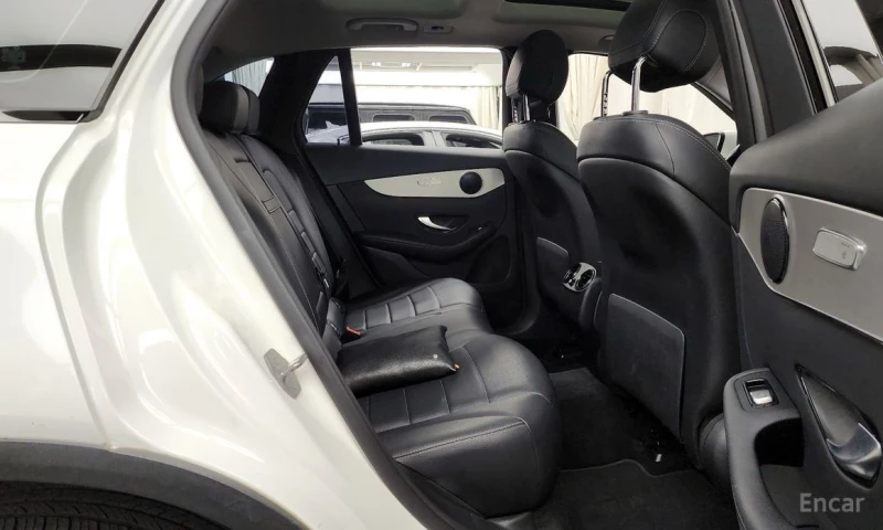 Mercedes-Benz GLC 350, снимка 12 - Автомобили и джипове - 53186995