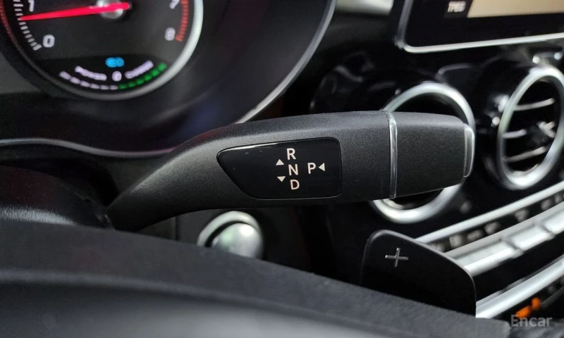 Mercedes-Benz GLC 350, снимка 9 - Автомобили и джипове - 53186995