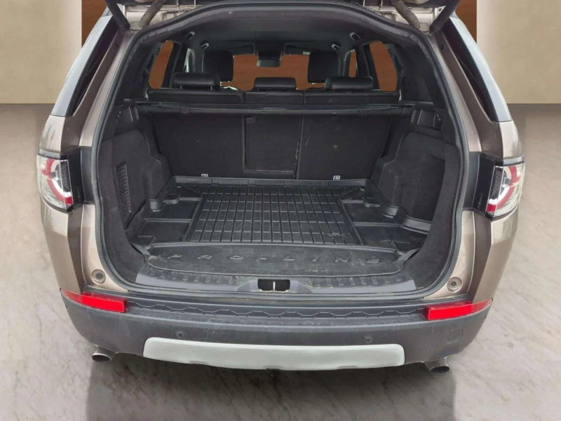 Land Rover Discovery Sport 2.0 TDCi, снимка 12 - Автомобили и джипове - 53258292