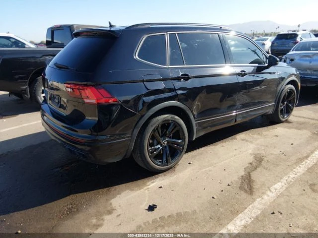 VW Tiguan R-LINE* HEAD UP* KEYLESS* Камера* Digital Cockpit*, снимка 6 - Автомобили и джипове - 53031032