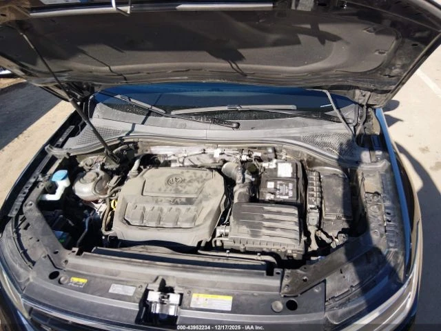 VW Tiguan R-LINE* HEAD UP* KEYLESS* Камера* Digital Cockpit*, снимка 14 - Автомобили и джипове - 53031032