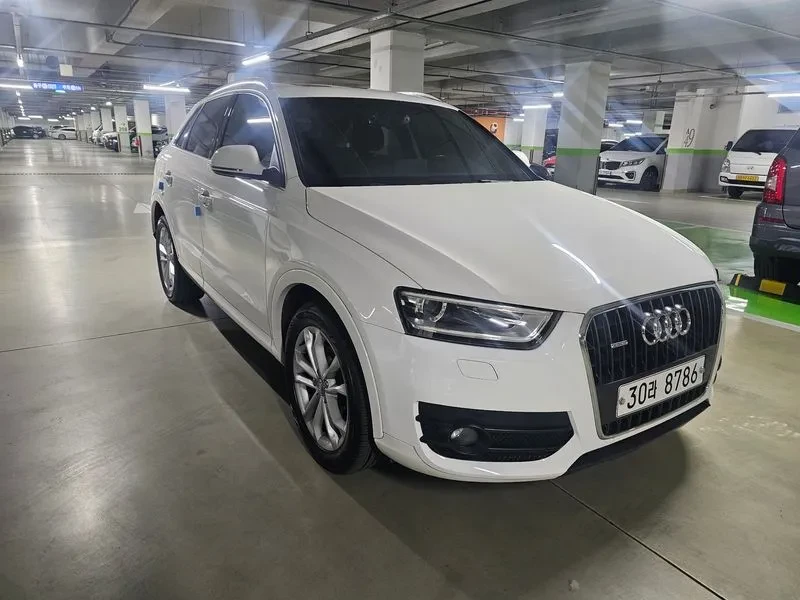 Audi Q3 2.0 TDI Quattro, снимка 3 - Автомобили и джипове - 55128638