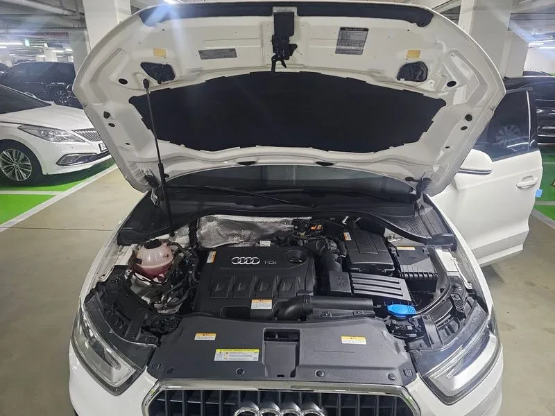 Audi Q3 2.0 TDI Quattro, снимка 10 - Автомобили и джипове - 55128638