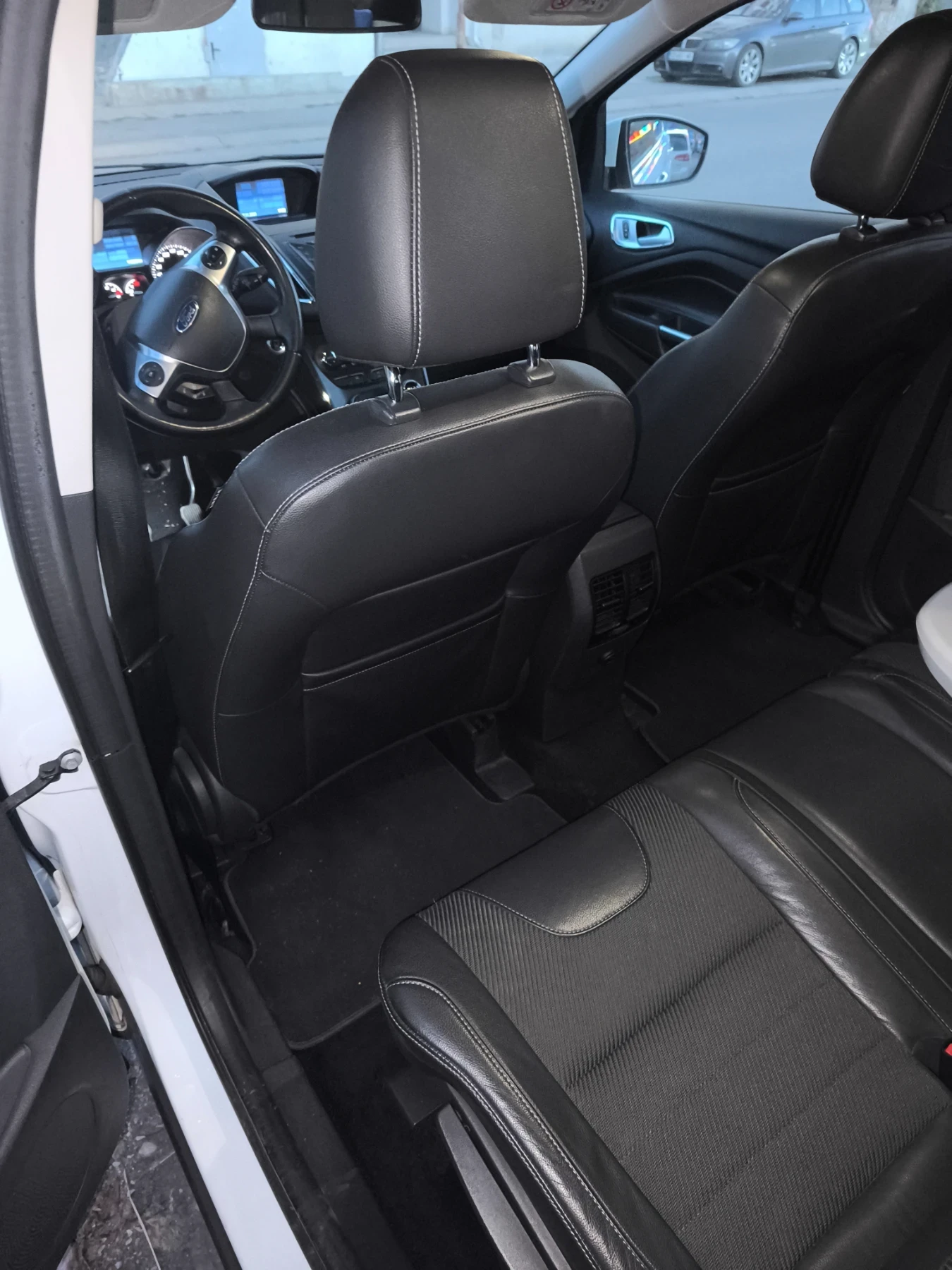 Ford Kuga 1.5 Ecoboost Titanium - изображение 9