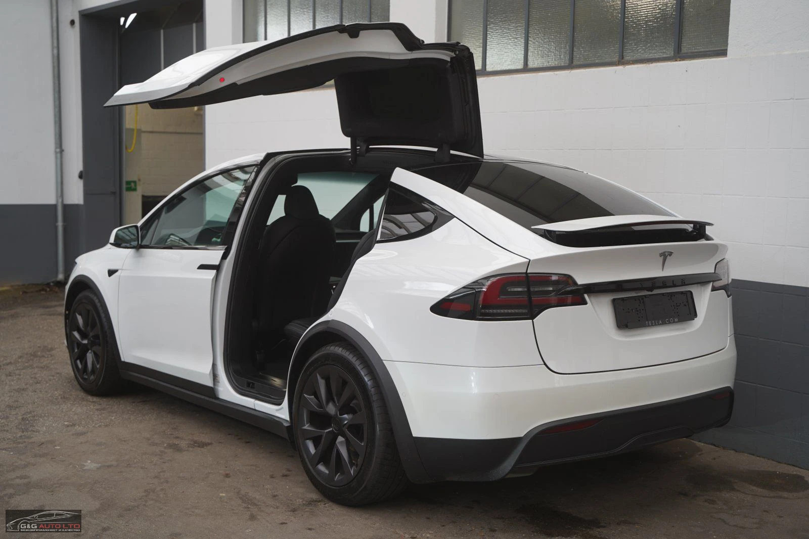 Tesla Model X PLAID/1020HP/TRI-MOTORS/6SEATS/360/621v - изображение 5