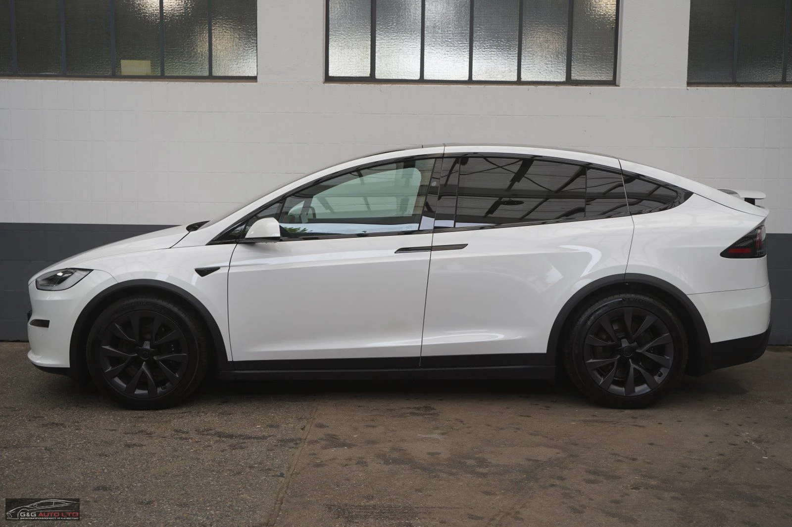 Tesla Model X PLAID/1020HP/TRI-MOTORS/6SEATS/360/621v - изображение 3