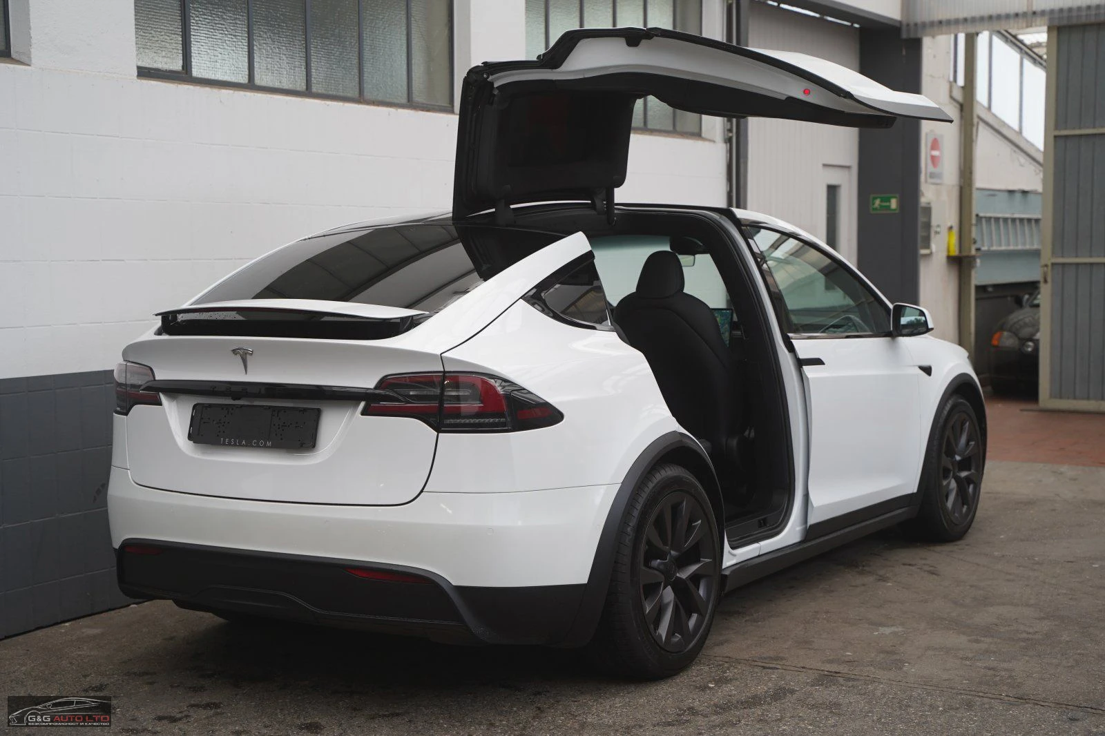 Tesla Model X PLAID/1020HP/TRI-MOTORS/6SEATS/360/621v - изображение 8