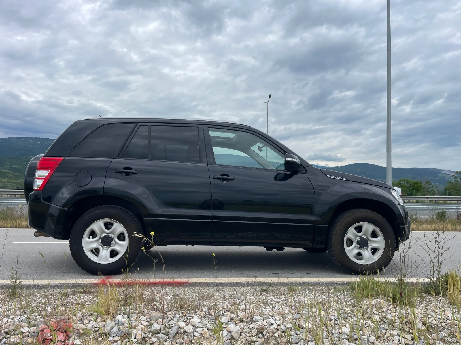 Suzuki Grand vitara 2.4 Automatic Швейцария - изображение 7