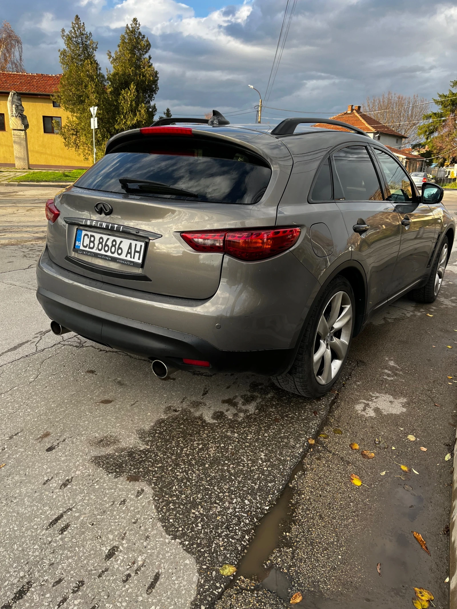 Infiniti QX70  - изображение 8