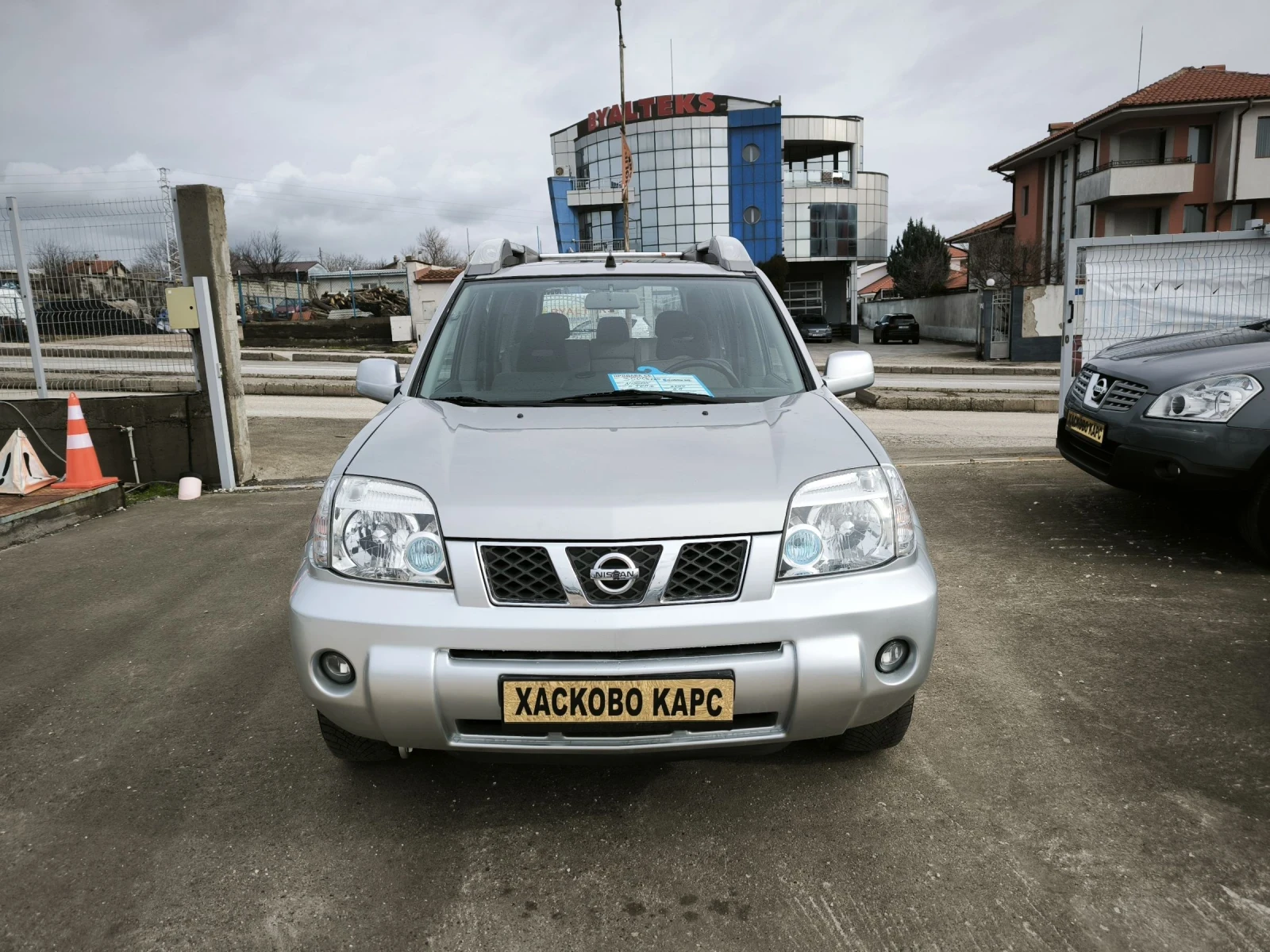 Nissan X-trail 2.5i 4x4 automatic  - изображение 2