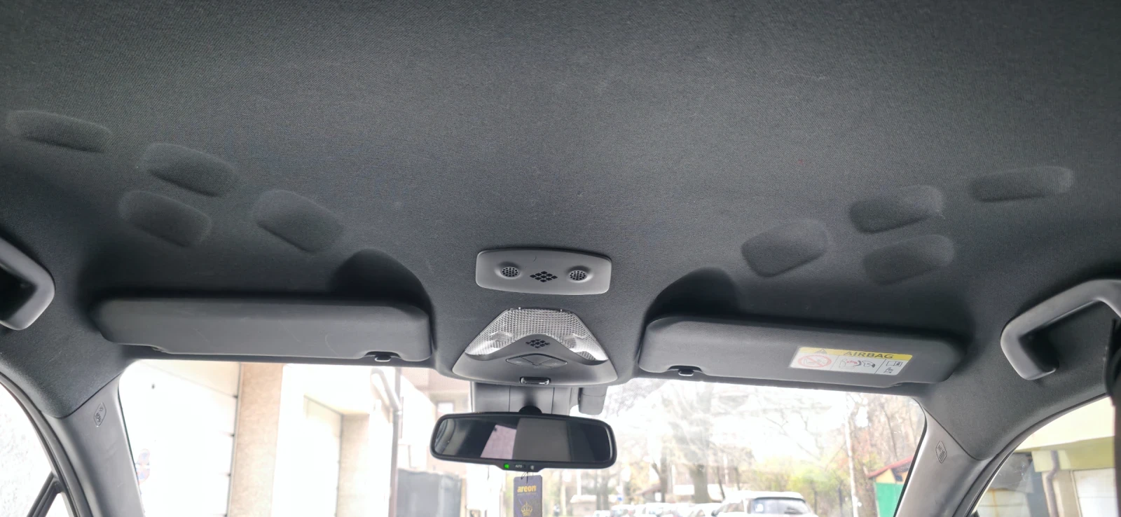 Toyota C-HR 1.8 HSD HIBRID, AVTOMAT., снимка 8 - Автомобили и джипове - 53975713