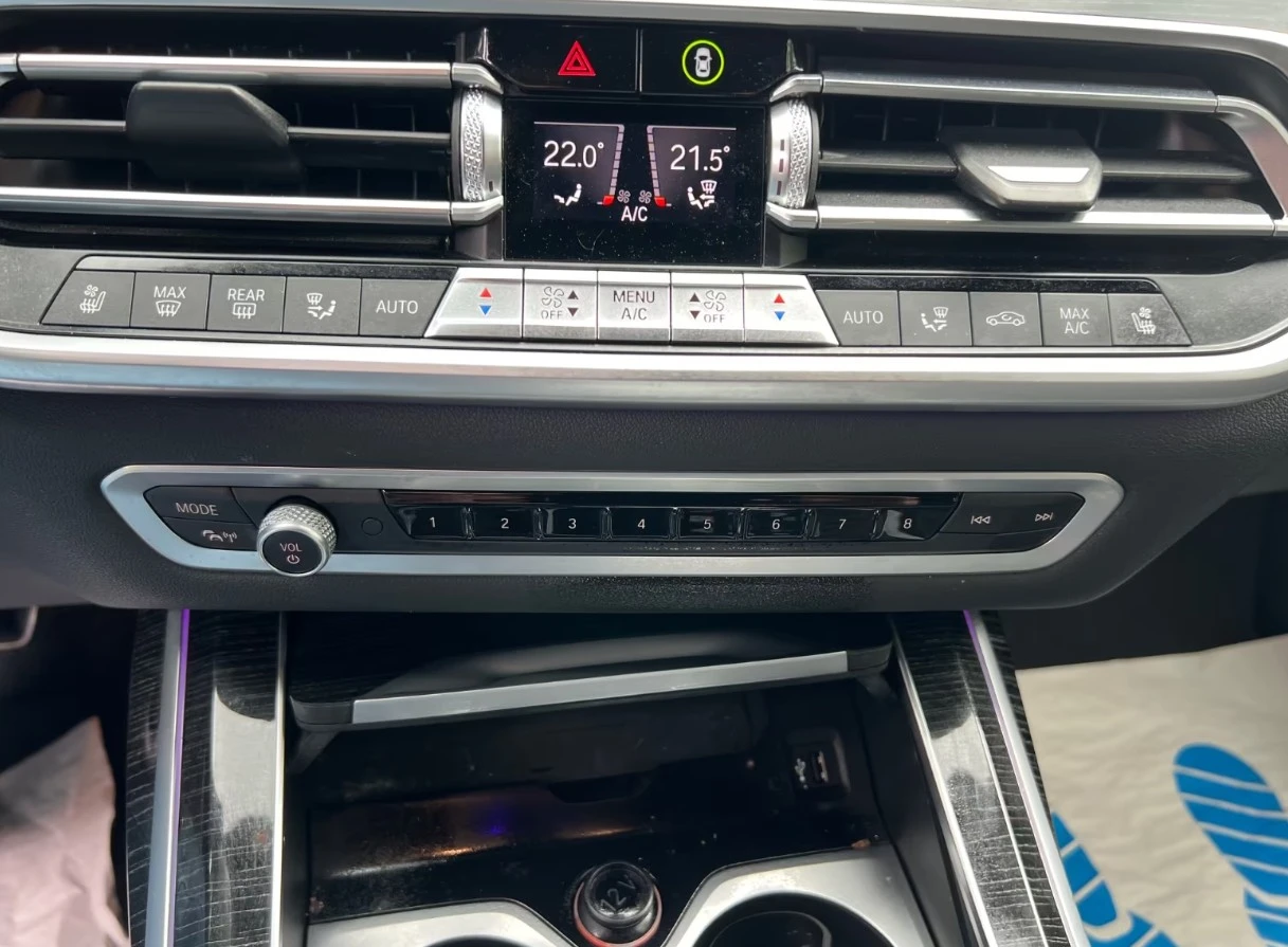 BMW X7 30d xDrive M-Paket, снимка 8 - Автомобили и джипове - 54524381