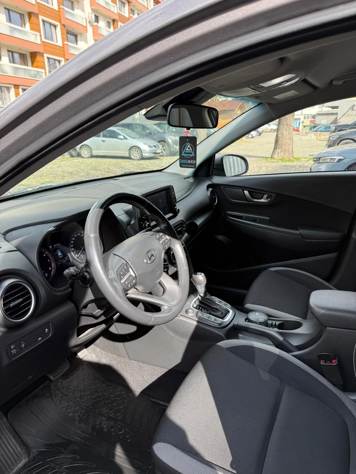 Hyundai Kona 1.6 177ks 80000km, снимка 7 - Автомобили и джипове - 54567436