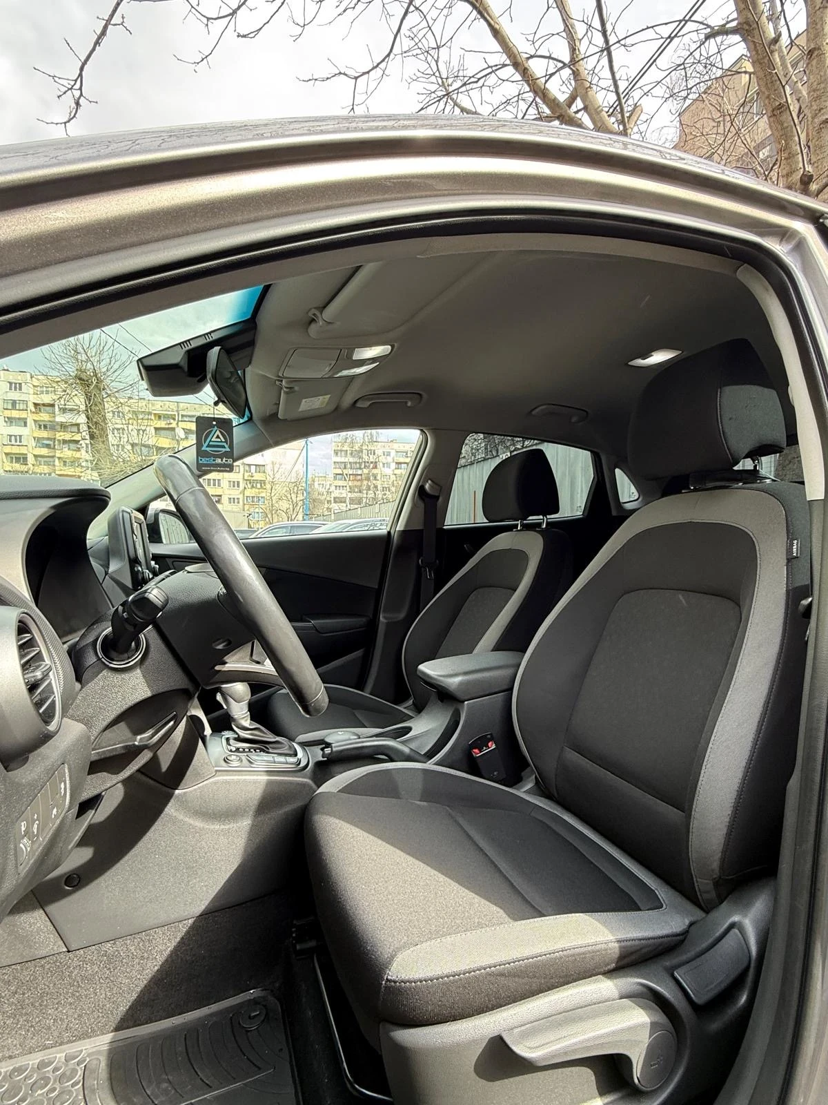 Hyundai Kona 1.6 177ks 80000km, снимка 11 - Автомобили и джипове - 54567436