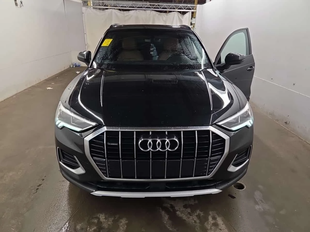 Audi Q3 * KOMFORT * CARFAX * БЕЗ ПЪРВОНАЧАЛНА ВНОСКА, снимка 17 - Автомобили и джипове - 54614965