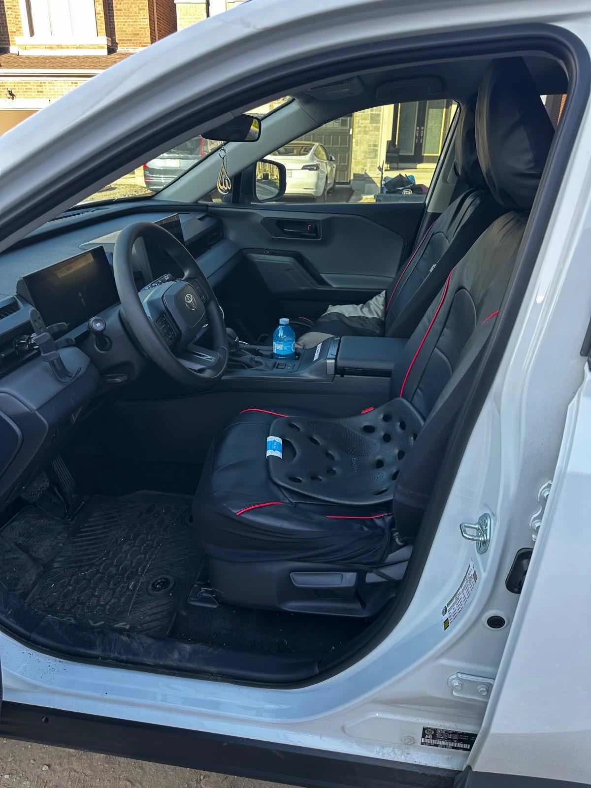 Toyota Rav4 AWD * CARFAX * АВТО КРЕДИТ * , снимка 4 - Автомобили и джипове - 54935246