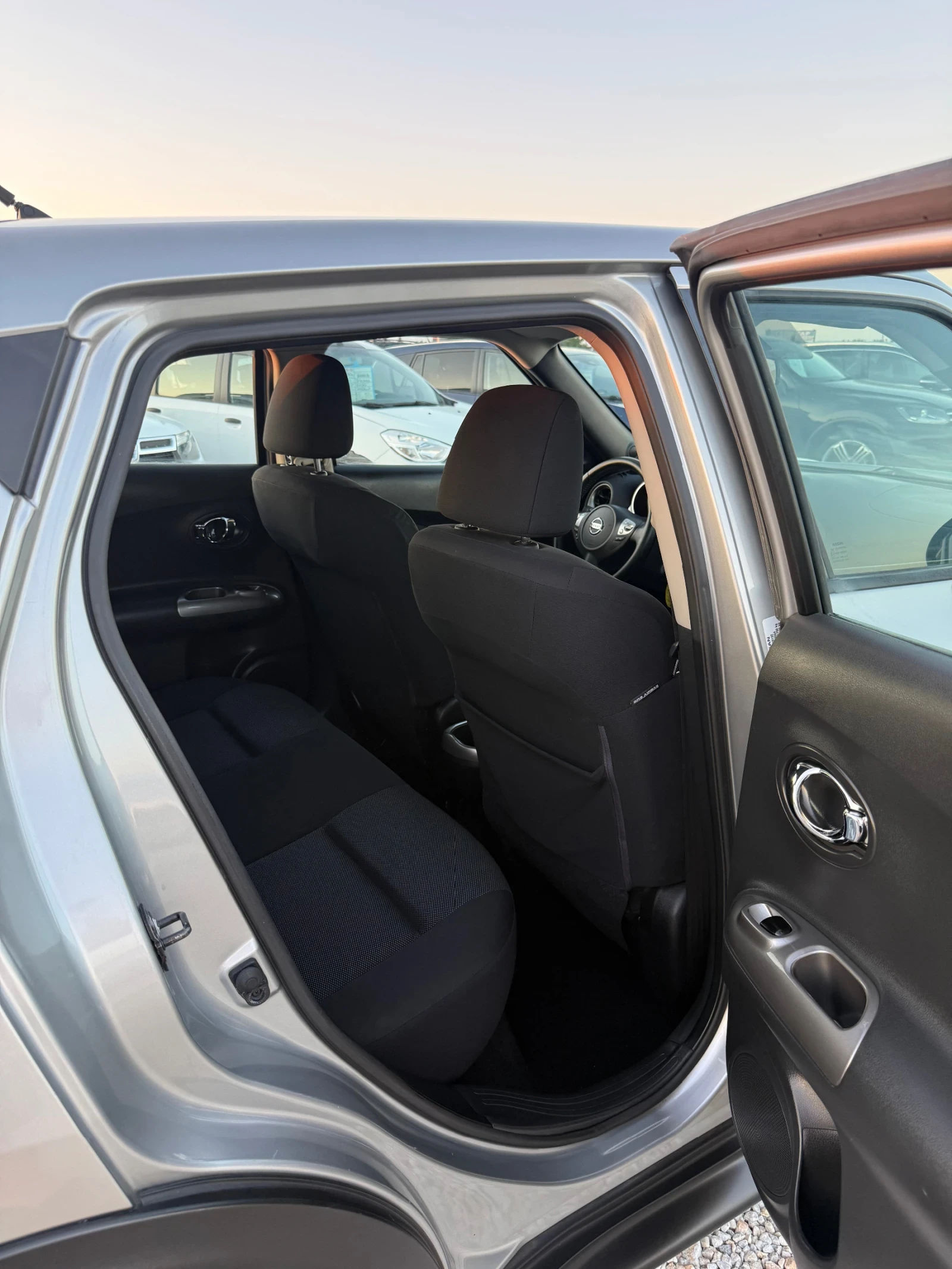 Nissan Juke 1.5 DCi, снимка 8 - Автомобили и джипове - 55539245