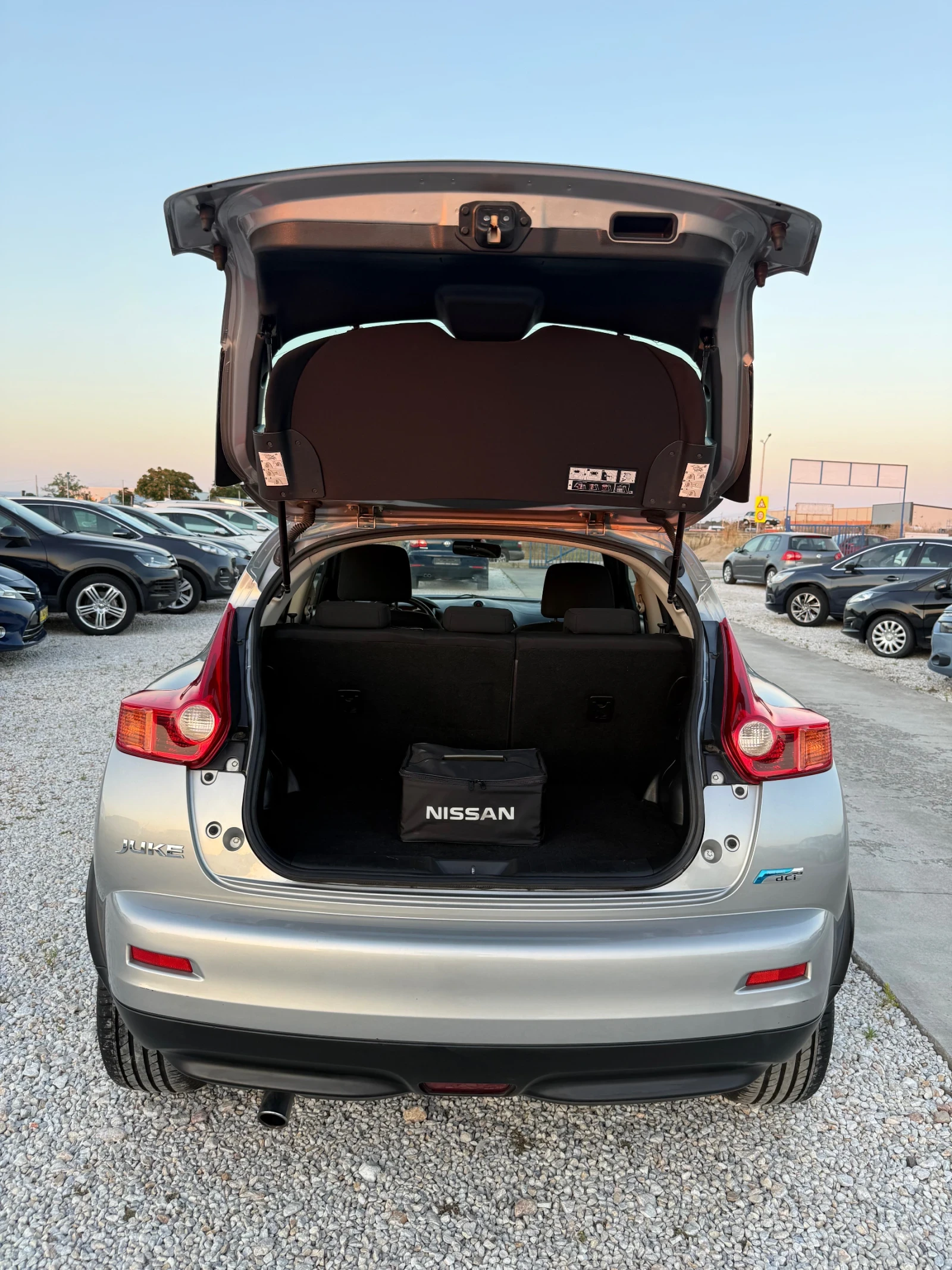 Nissan Juke 1.5 DCi, снимка 13 - Автомобили и джипове - 55539245