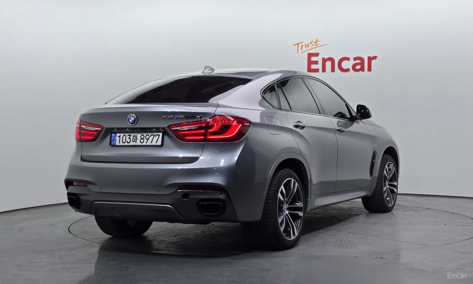 BMW X6 М-ПАКЕТ\КАФЯВ САЛОН\КАМЕРА 360, снимка 2 - Автомобили и джипове - 55571964