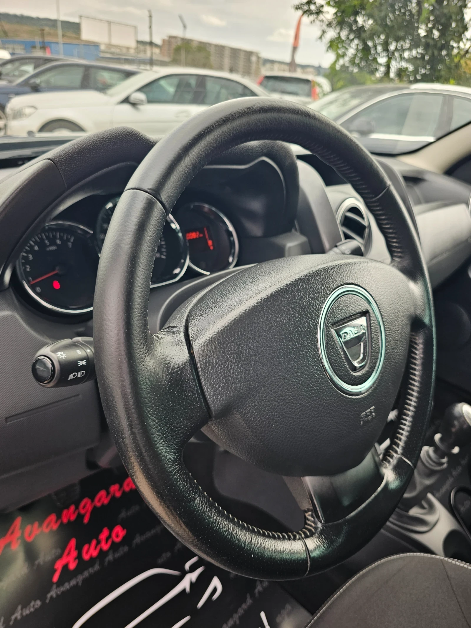 Dacia Duster 1.5dCi, 110к.с., 4х4 , снимка 12 - Автомобили и джипове - 55652901
