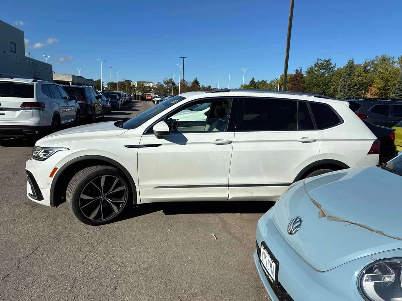 VW Tiguan Highline R Line/360/Dis/Fender/��������� | Mobile.bg � ����������� 2