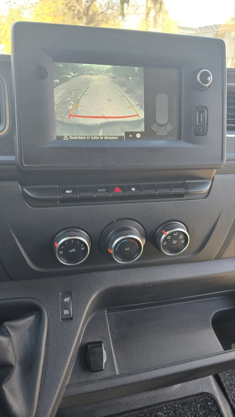 Renault Master, снимка 12 - Бусове и автобуси - 52805010