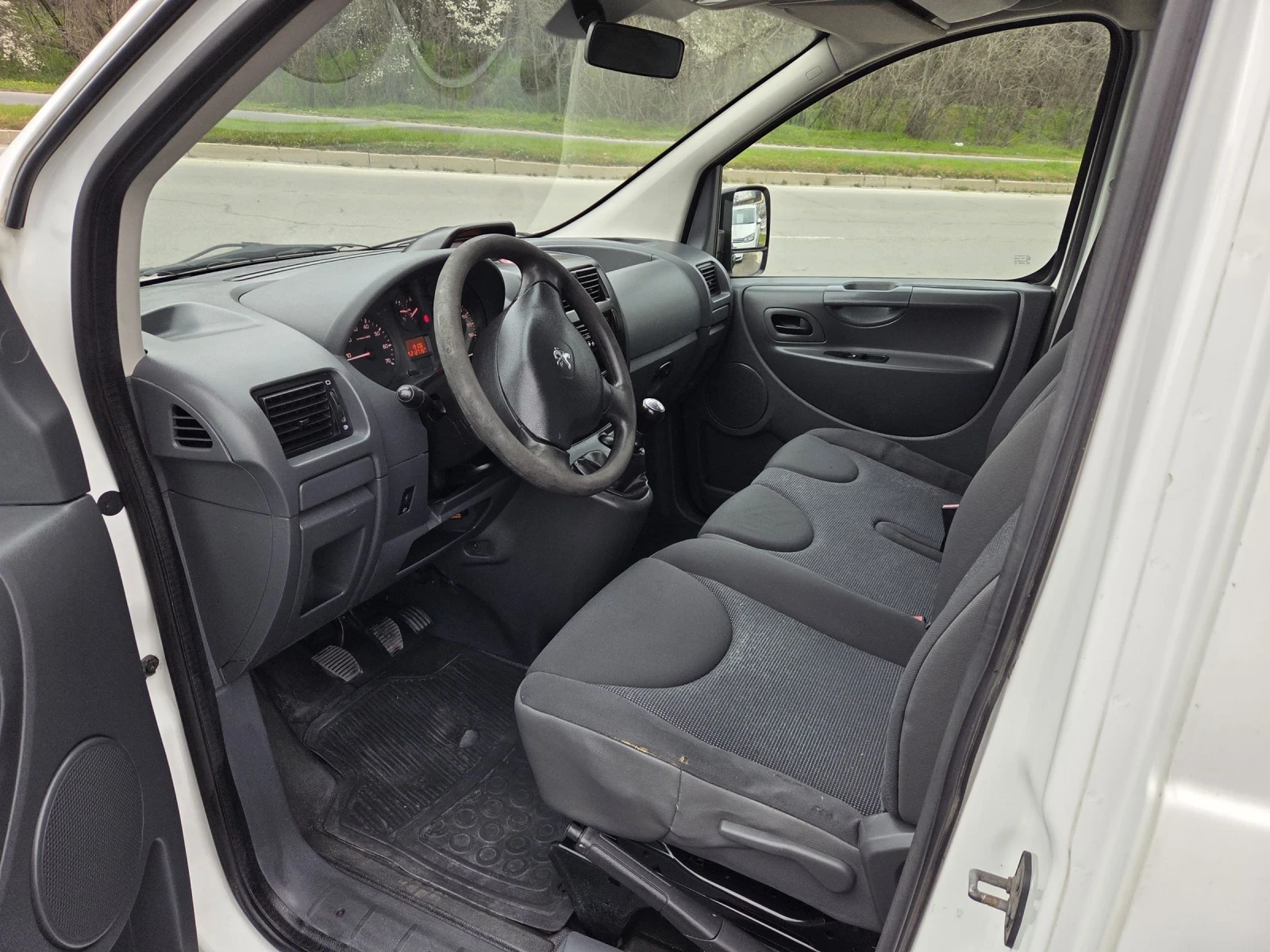 Peugeot Expert 1, 6 hdi 90 hp, снимка 10 - Бусове и автобуси - 53923291