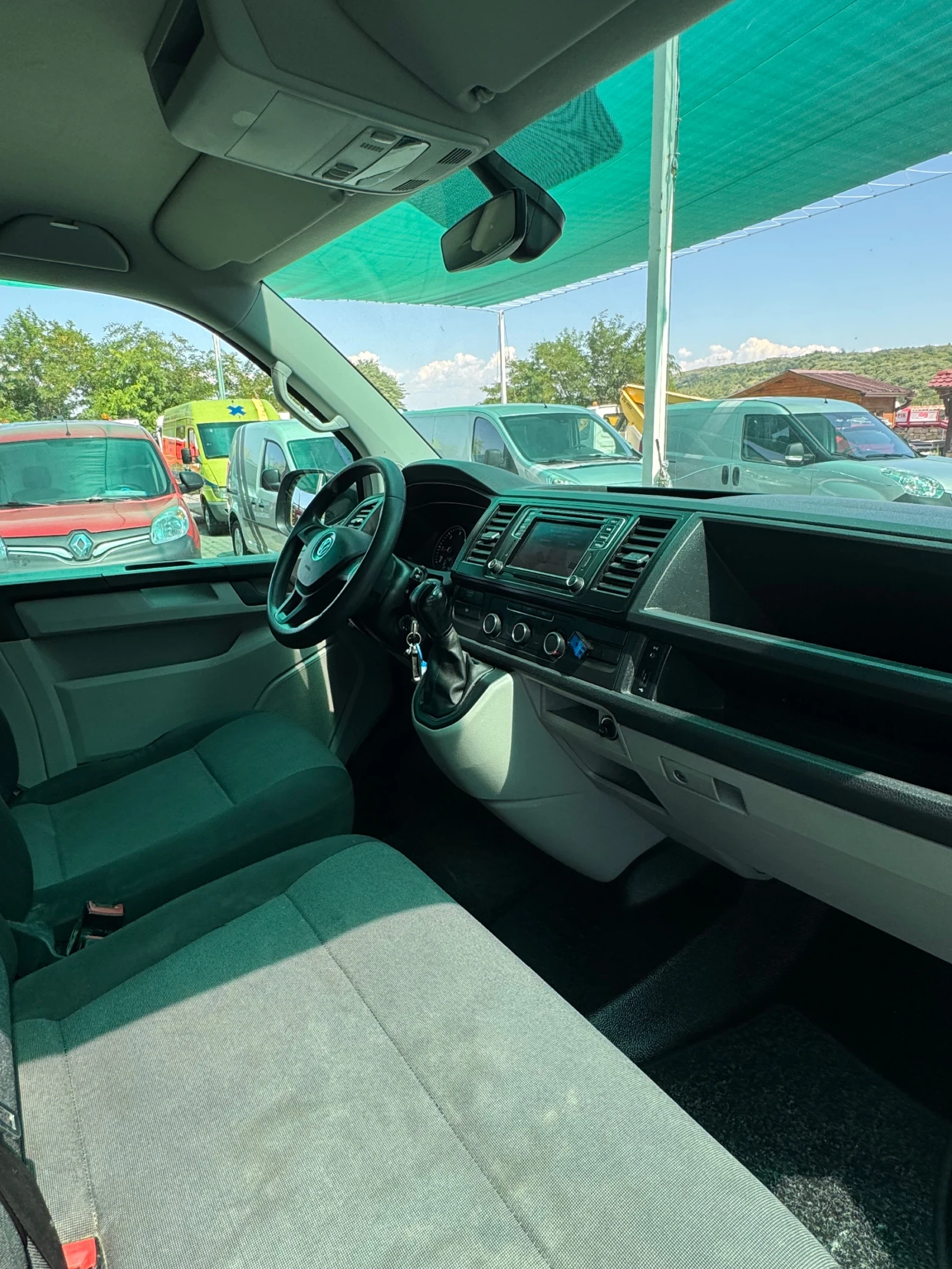 VW Transporter АВТОМАТИК ДЪЛГА БАЗА- L2H1 , снимка 13 - Бусове и автобуси - 55529960