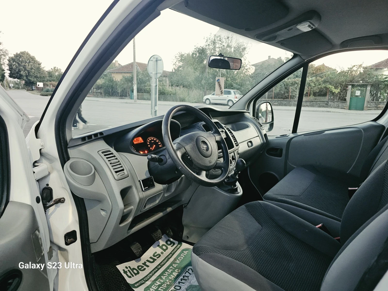 Opel Vivaro 2.0CDTi/L2H2/ТОП, снимка 11 - Бусове и автобуси - 55993492