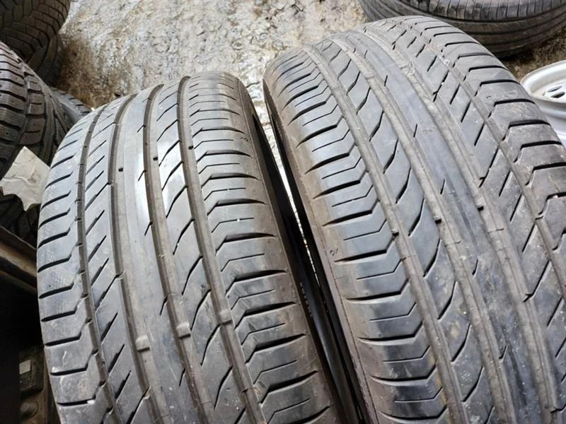 Гуми Летни 225/45R19, снимка 2 - Гуми и джанти - 36665000