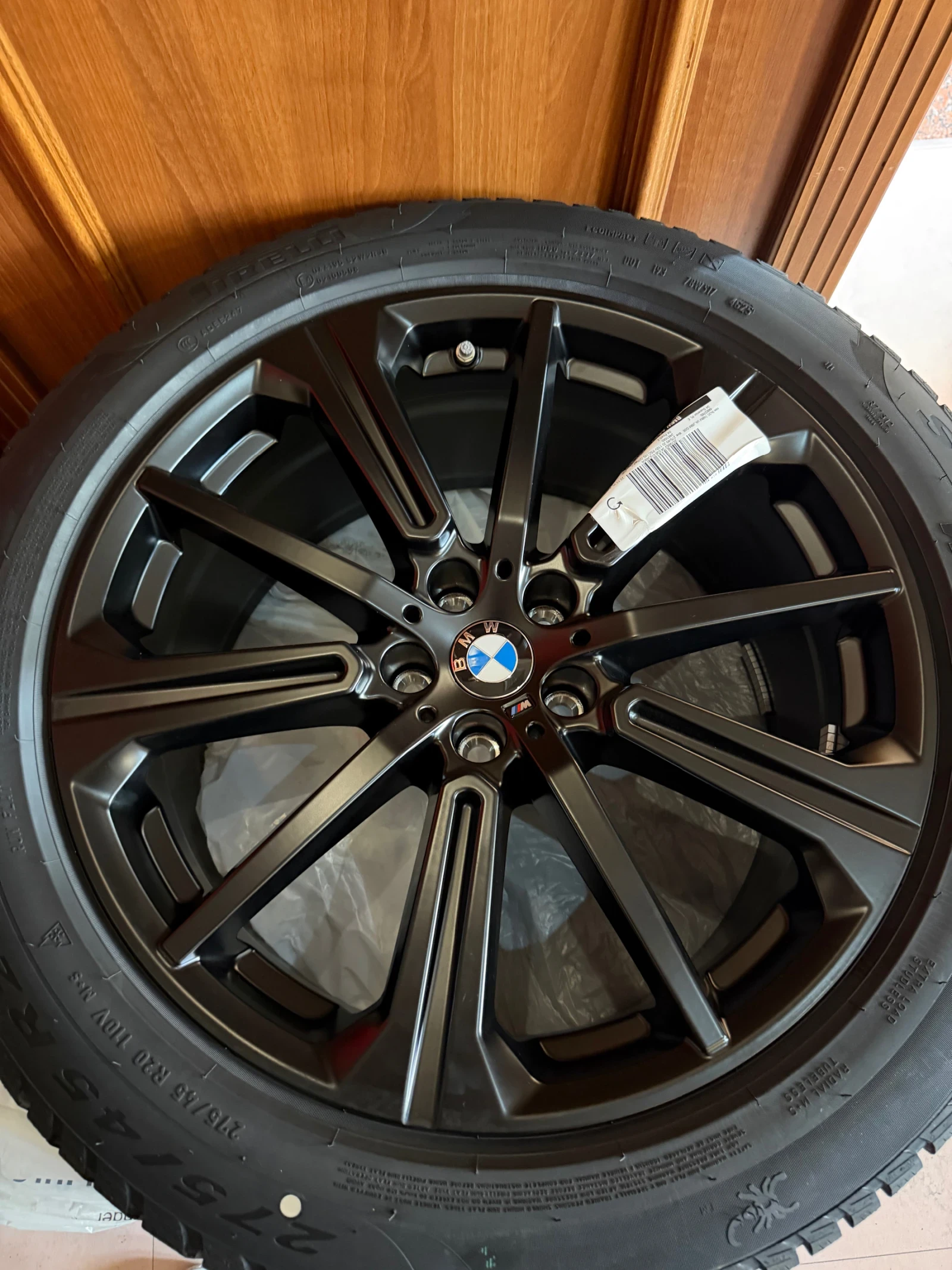 Гуми с джанти Pirelli 275/45R20, снимка 5 - Гуми и джанти - 54545941