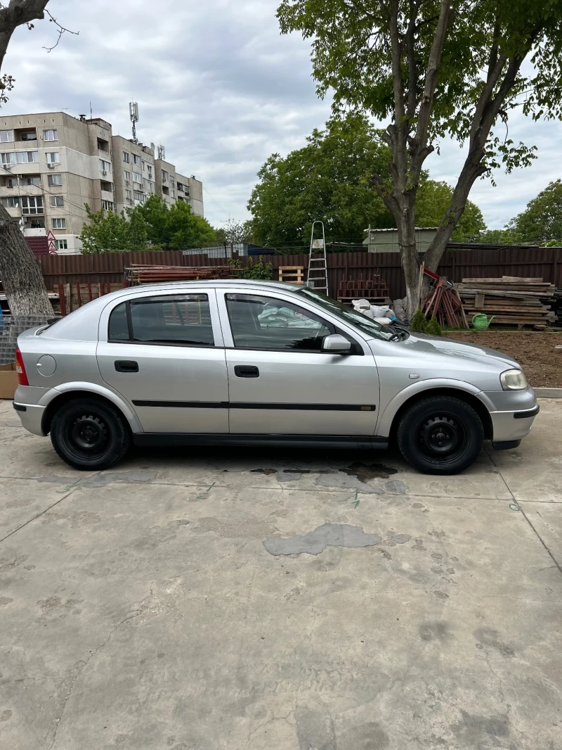 Opel Astra 1.6 16V, снимка 8 - Автомобили и джипове - 47225645