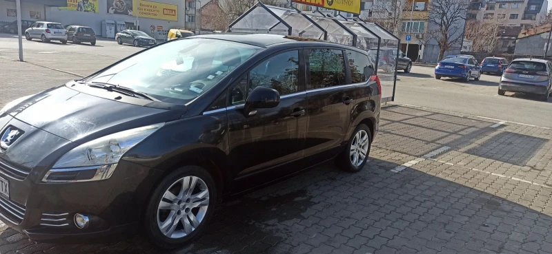 Peugeot 5008, снимка 8 - Автомобили и джипове - 49151632