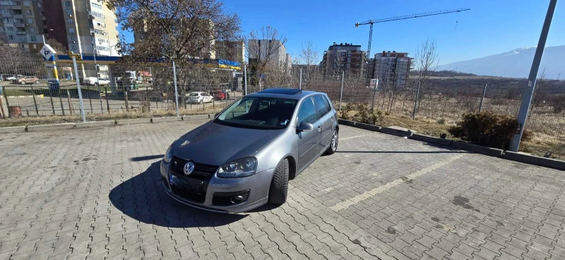 VW Golf 2000 TDI, снимка 2 - Автомобили и джипове - 49404471