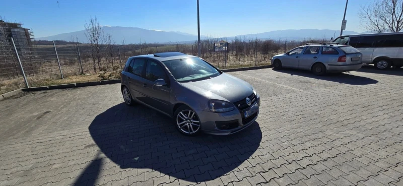 VW Golf 2000 TDI, снимка 4 - Автомобили и джипове - 49404471