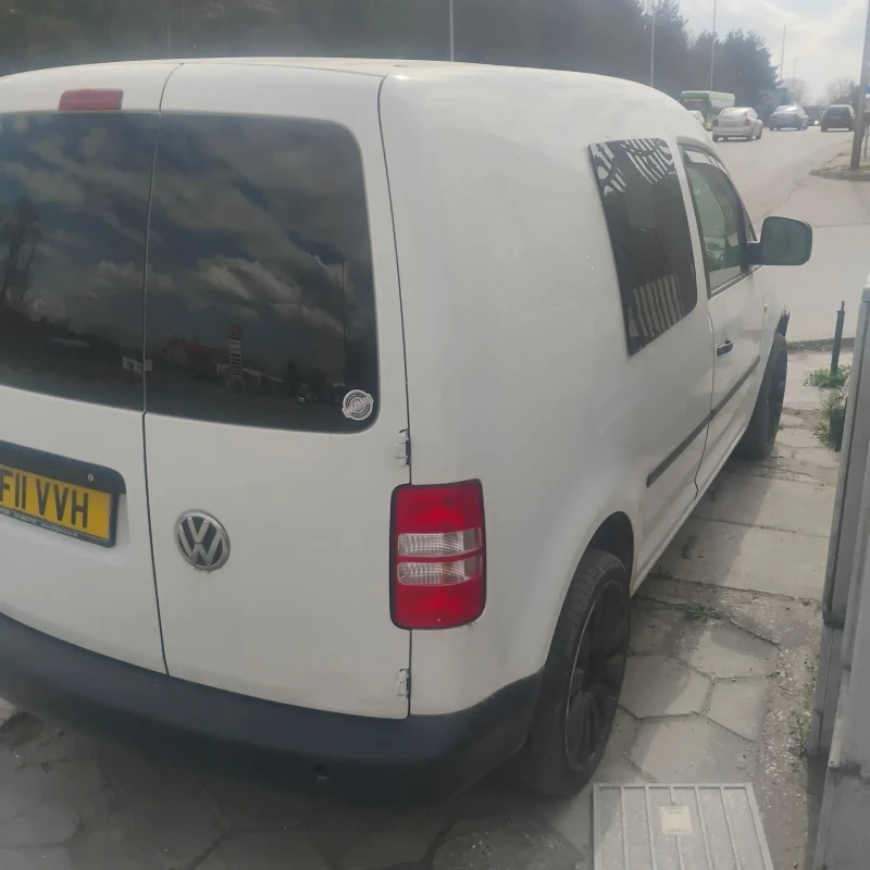 VW Caddy 1.6 Diesel , снимка 7 - Автомобили и джипове - 49514432