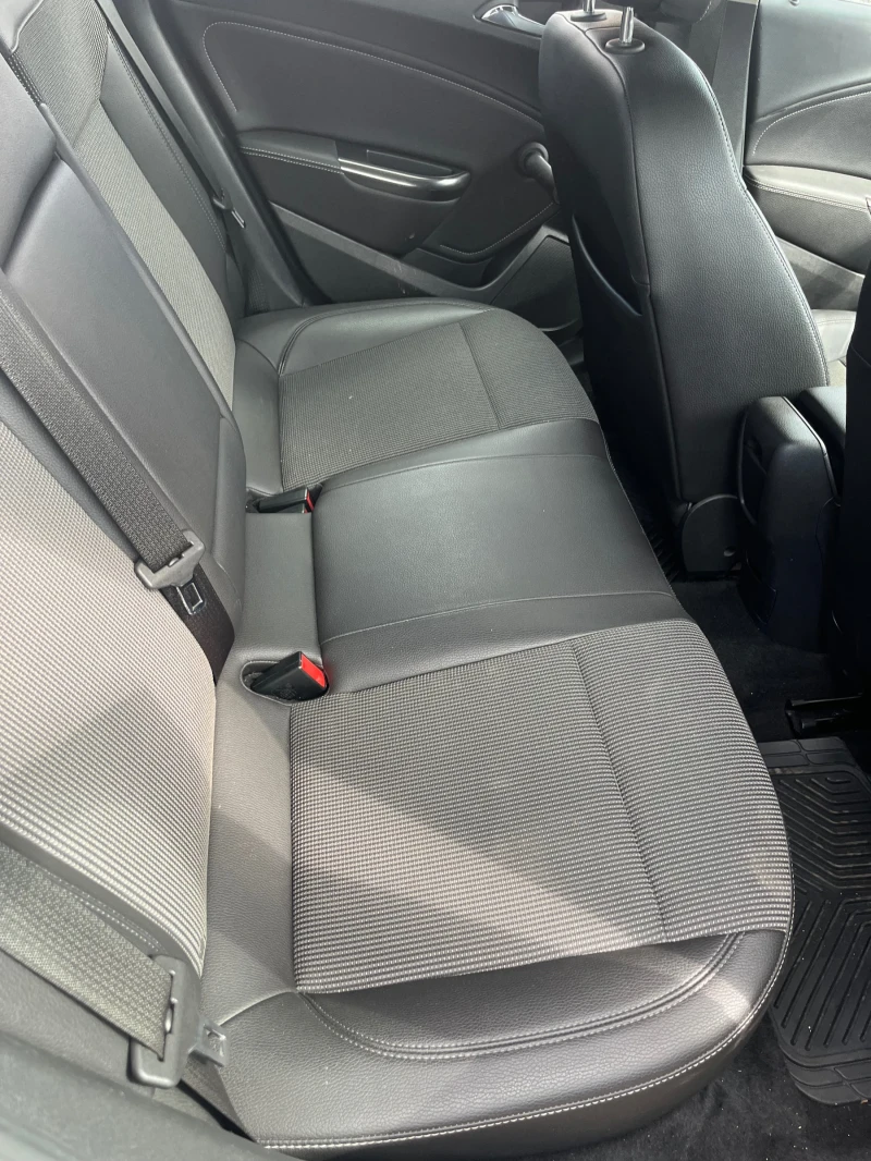 Opel Astra 1.6T - Automatic - 123420км - SWISS , снимка 9 - Автомобили и джипове - 50873231