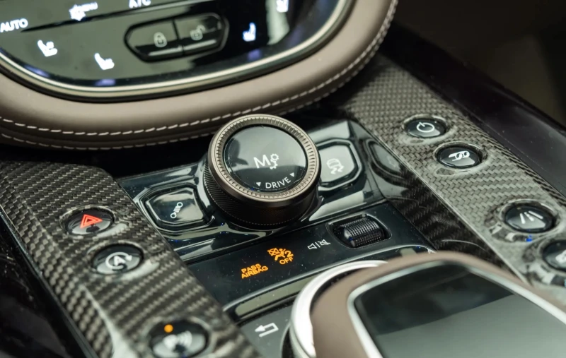 Aston Martin DBX 707 4.0 V8 AWD, снимка 8 - Автомобили и джипове - 52693127