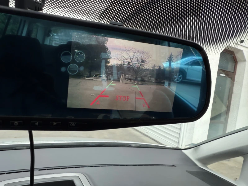 VW Touran 1.6i* 7-местен* , снимка 10 - Автомобили и джипове - 52956690