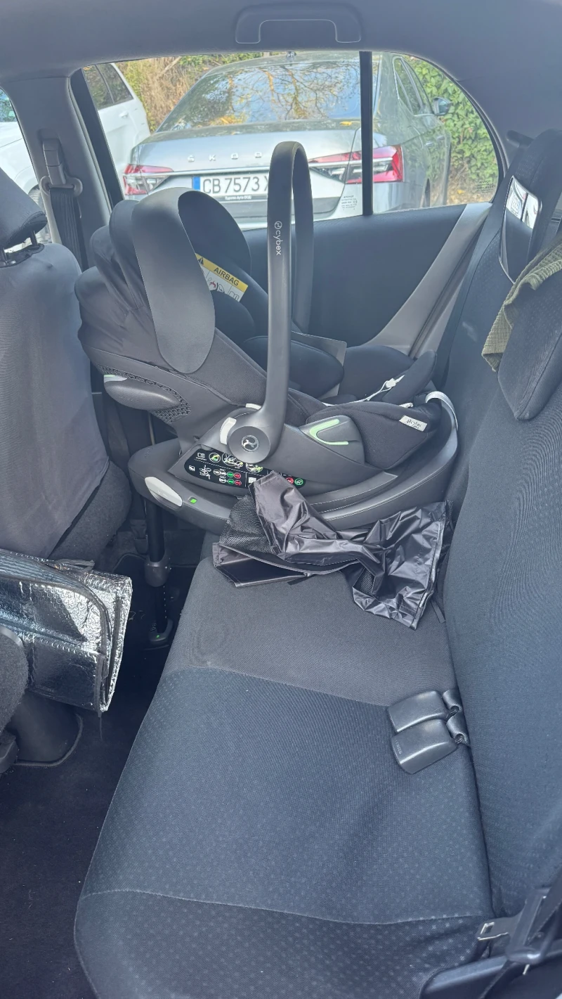 Toyota Yaris 1.3 VVTI, снимка 9 - Автомобили и джипове - 53437182