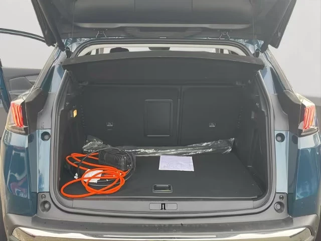 Peugeot 3008 1.6PHEV/224HP/ALLURE/360/LED/NAVI/KLESS/DIGI/880g, снимка 16 - Автомобили и джипове - 53726205