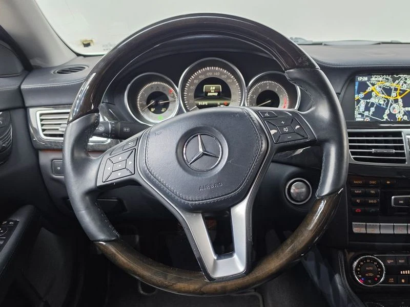 Mercedes-Benz CLS 350 3.5 276 952 Automatic, снимка 13 - Автомобили и джипове - 55885575
