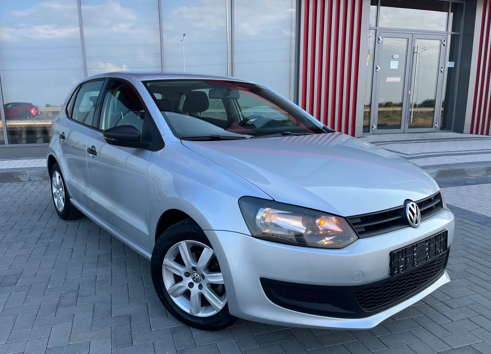 VW Polo 1.4 бензин Автомат - изображение 3