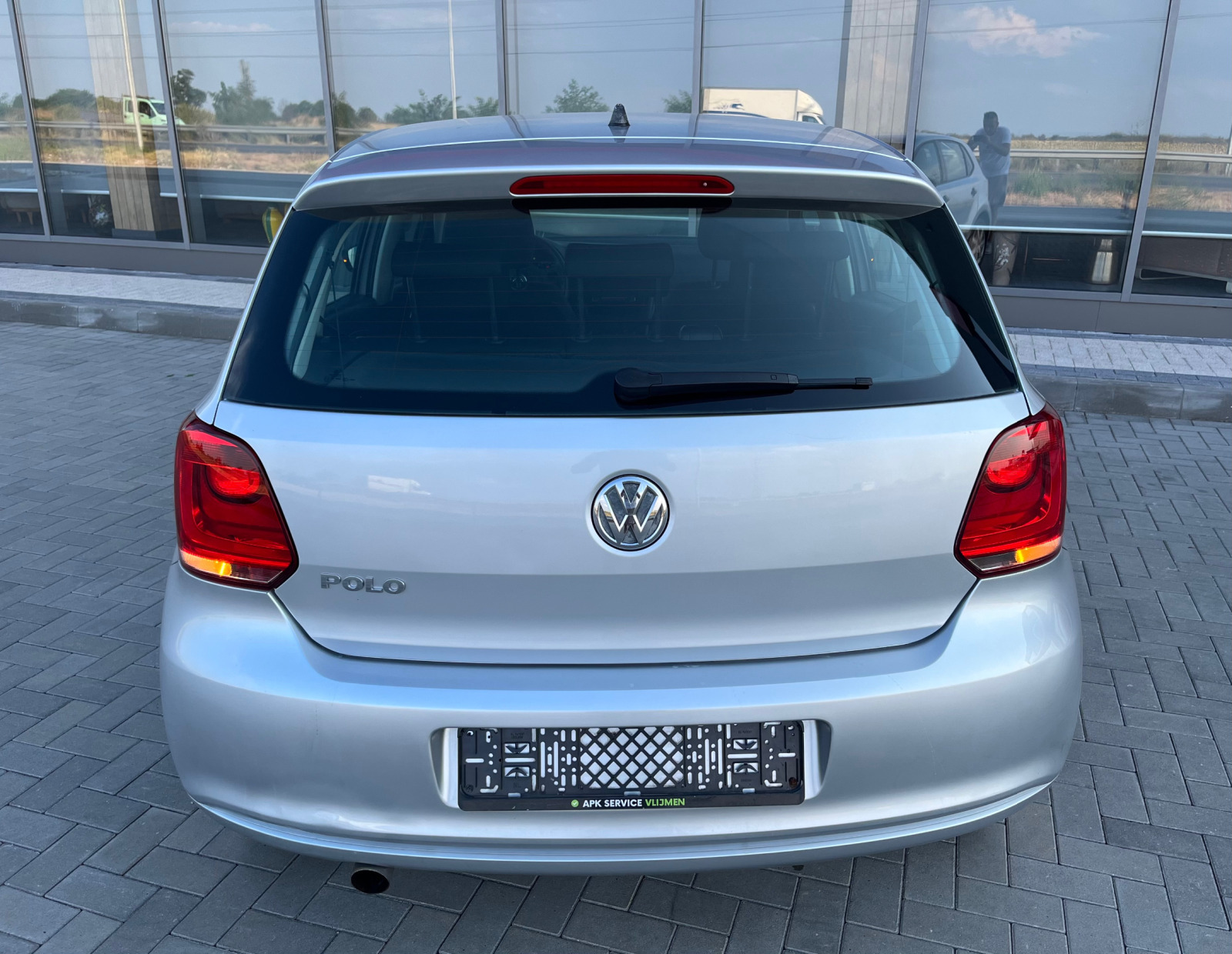 VW Polo 1.4 бензин Автомат - изображение 6