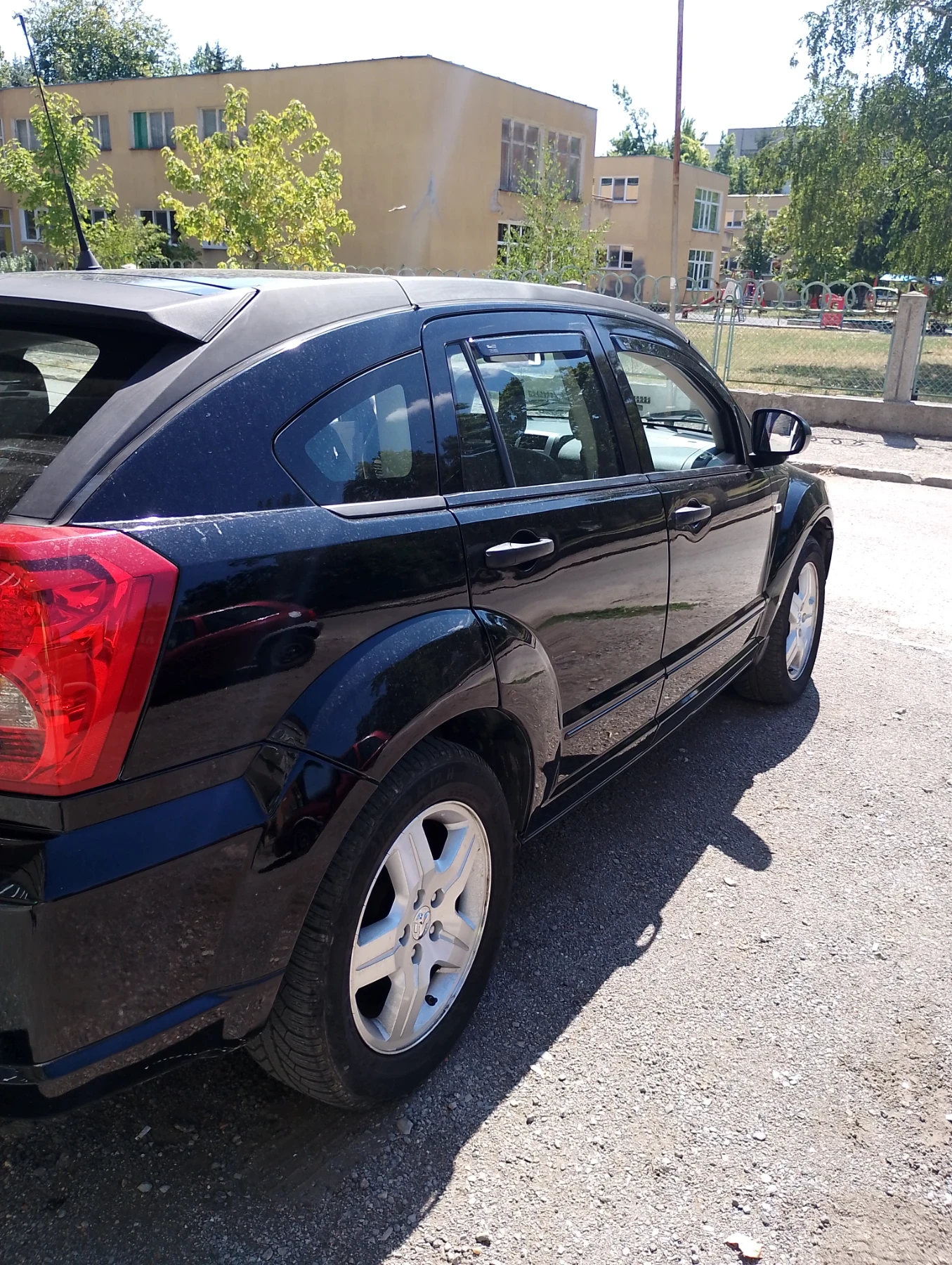 Dodge Caliber 1.8i - изображение 4