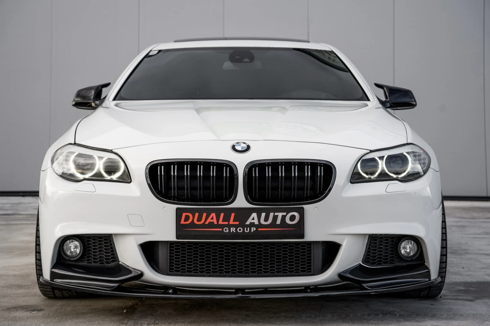 BMW 530 d * M-PERFORMANCE * CARBON * 8ZF * AKRAPOVIC * HEA - изображение 2