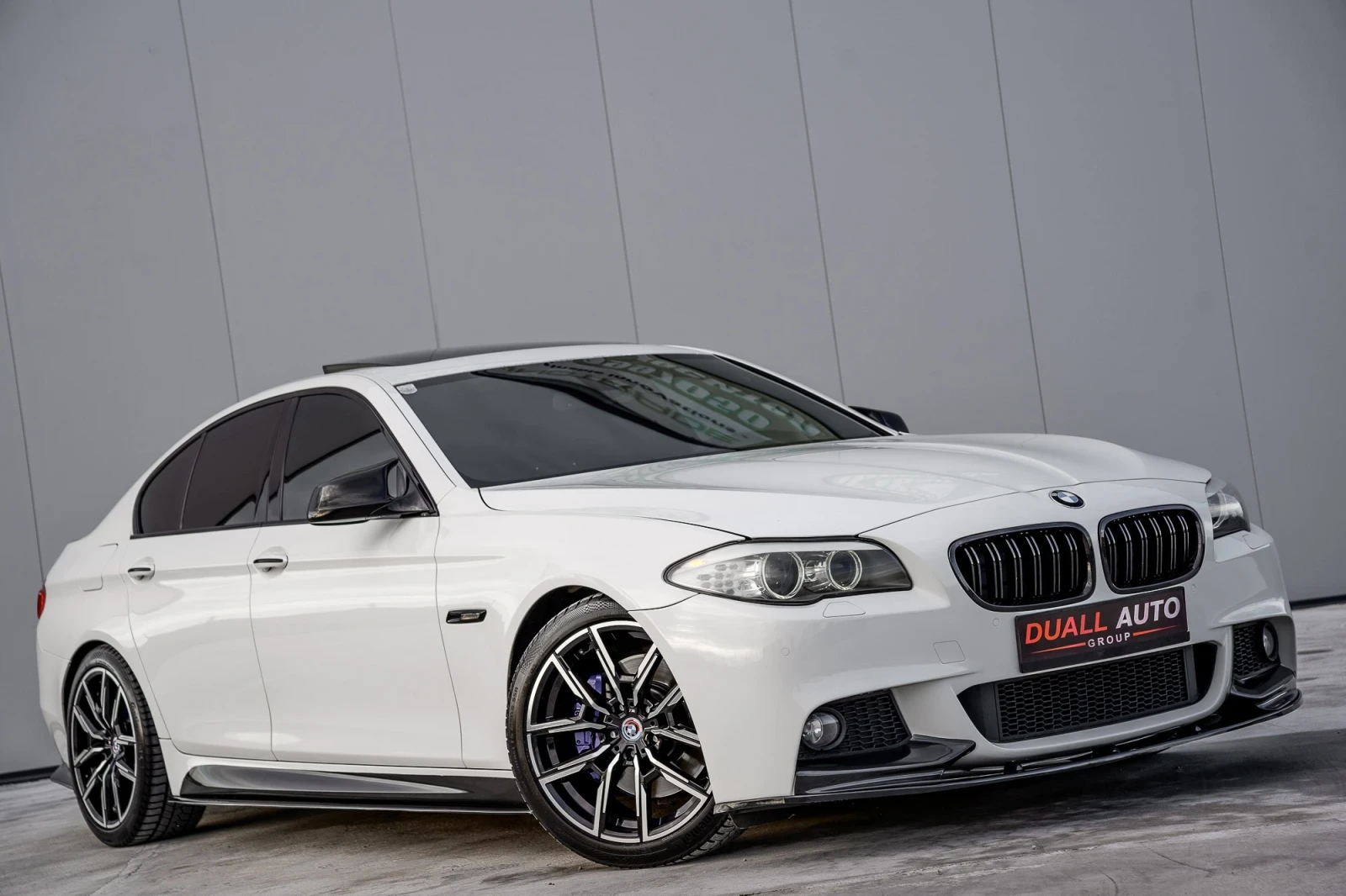 BMW 530 d * M-PERFORMANCE * CARBON * 8ZF * AKRAPOVIC * HEA - изображение 3