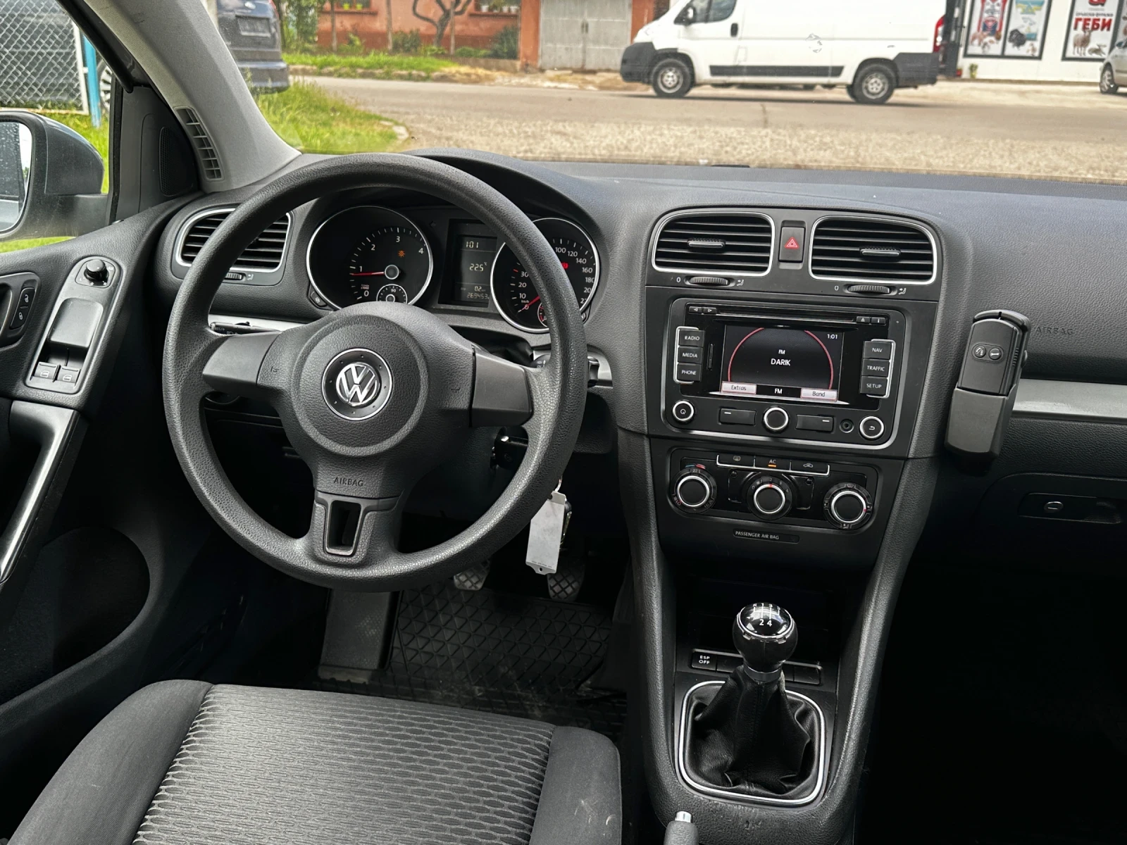 VW Golf 1.6TDI/ NAVI - изображение 7