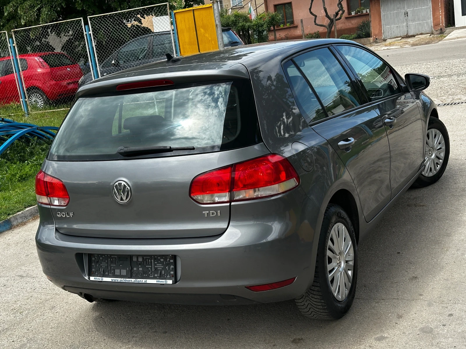 VW Golf 1.6TDI/ NAVI - изображение 4