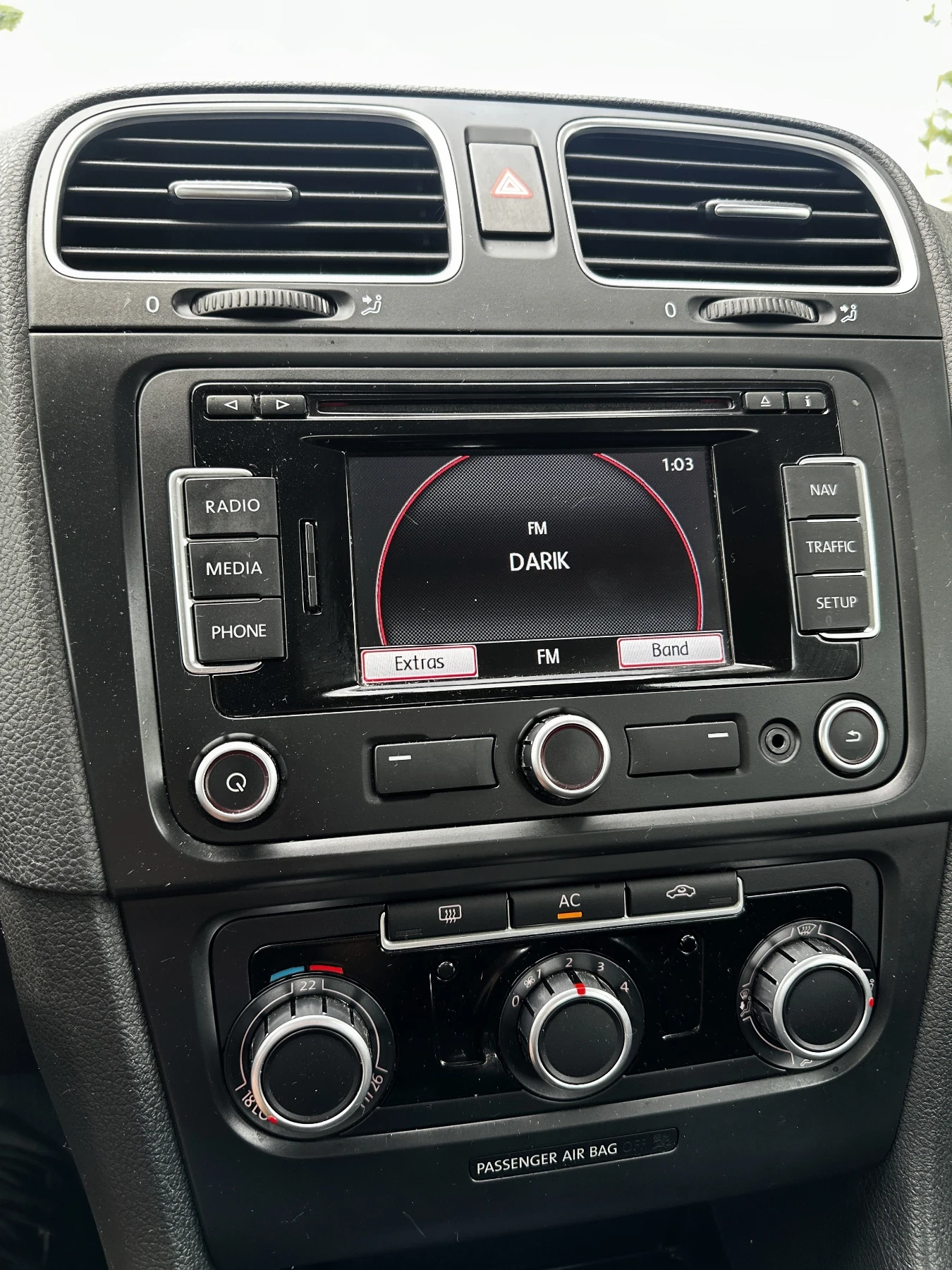VW Golf 1.6TDI/ NAVI - изображение 8
